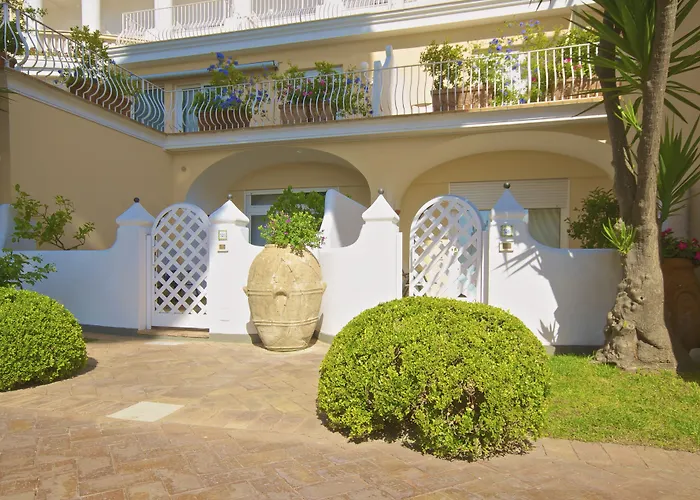 Hotel with Tennis: Hotel Quisisana