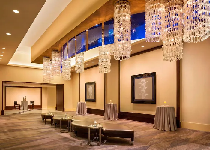 Luxury hotel only: Renaissance Phoenix Downtown Hotel