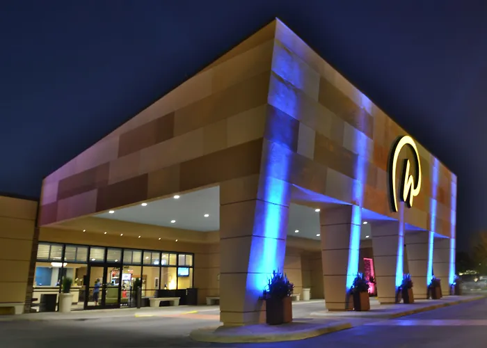 Hotel 3 estrelas: Rosen Inn International Near The Parks