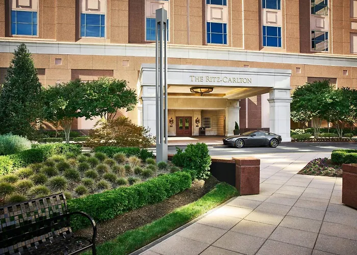 Ritz-Carlton,