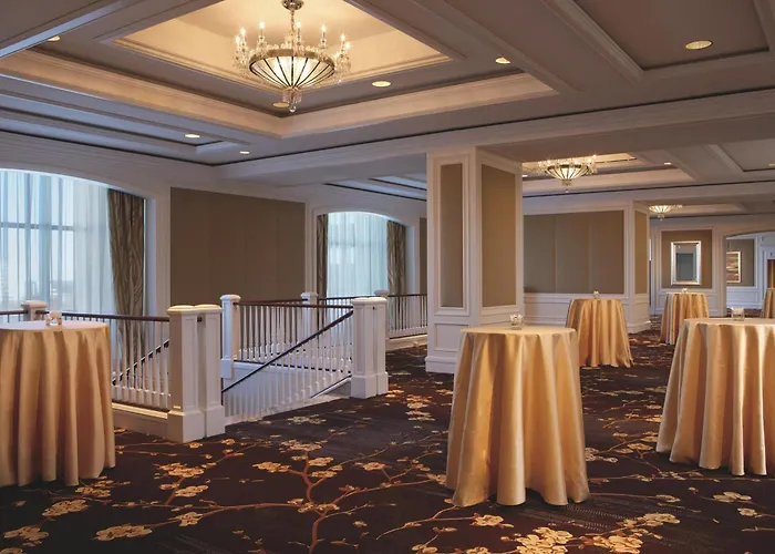 Ritz-Carlton,