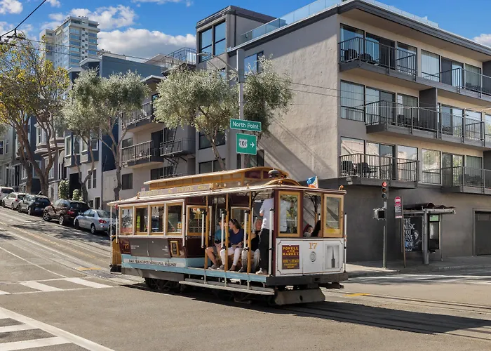 Suites At Fisherman'S Wharf
