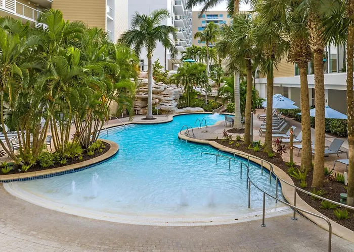 Luxury hotel only: Marriott'S Crystal Shores