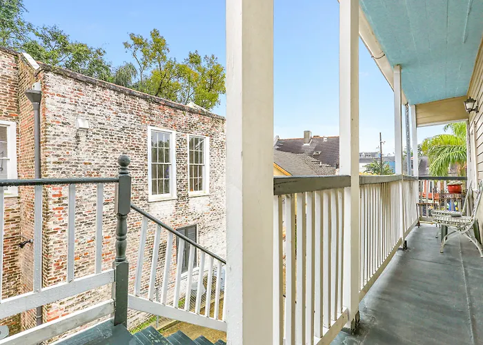 Airport Hotel: Rathbone Mansions New Orleans