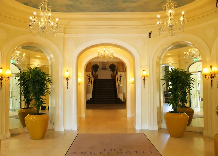 Hotel central: The Angel Hotel