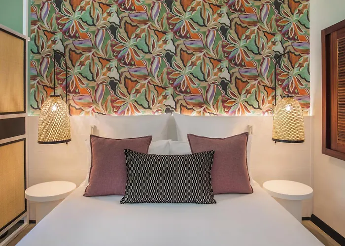 Victoria Beachcomber Resort & Spa