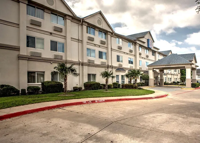 Motel 6-Dallas, TX - Northwest