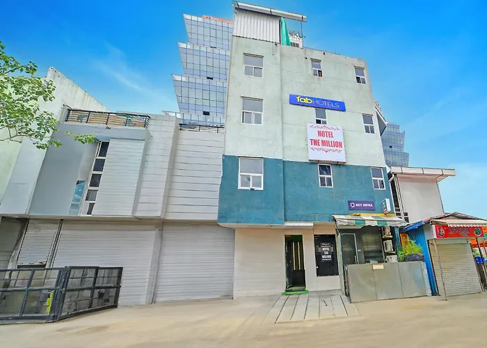 3 star hotels Fabhotel Million