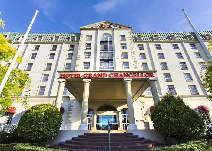 Luxury hotel only: Hotel Grand Chancellor Launceston