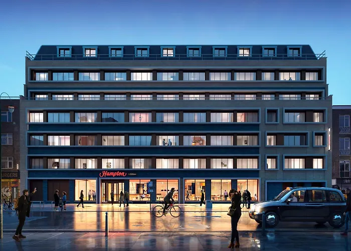 Hampton By Hilton City
