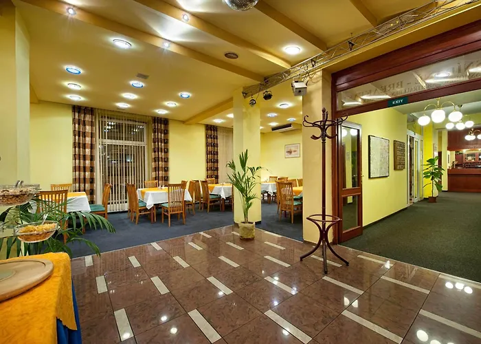 Hotel Henrietta
