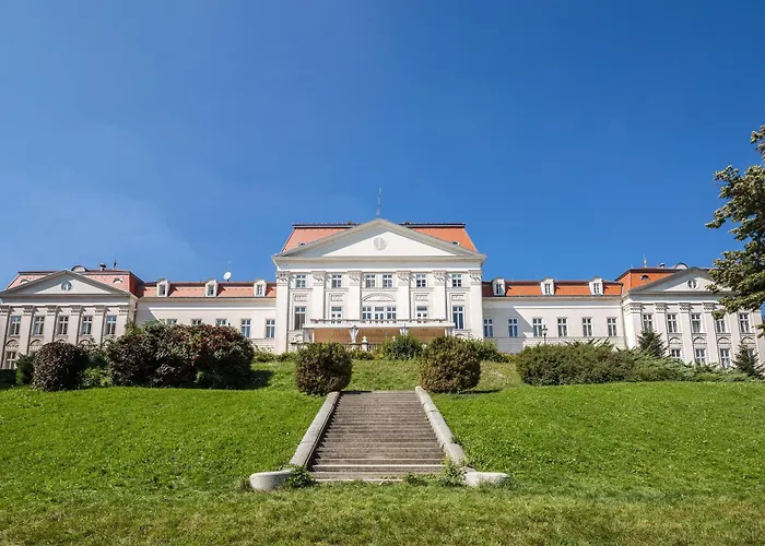 Austria Trend Schloss Wilhelminenberg
