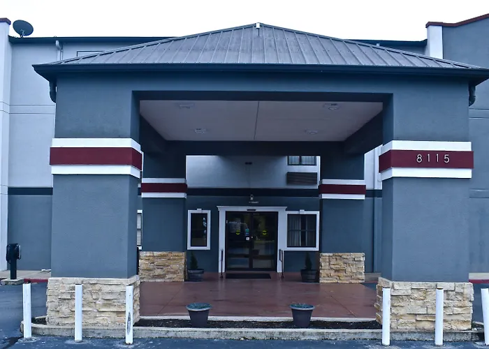 Red Roof Inn & Suites
