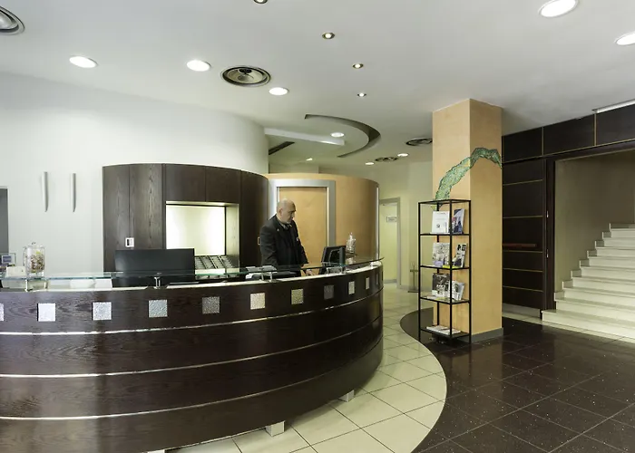 Hotel cerca del aeropuerto: Millennhotel