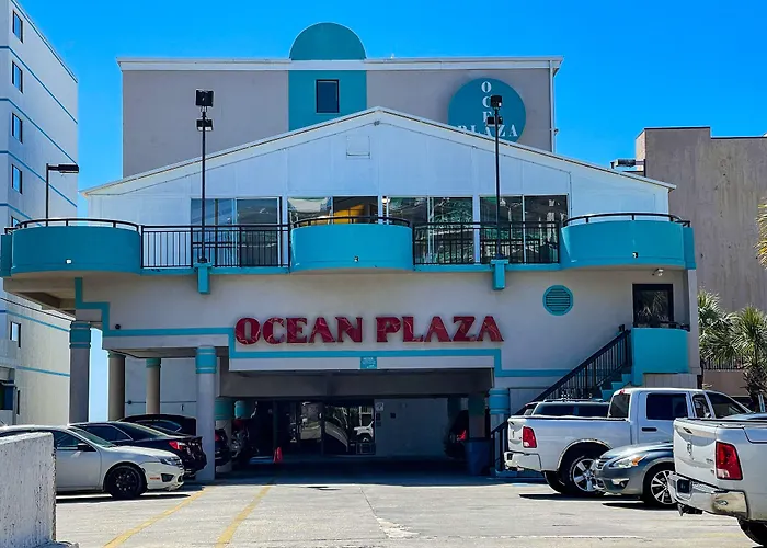 Hotels Close to Airport Ocean Plaza