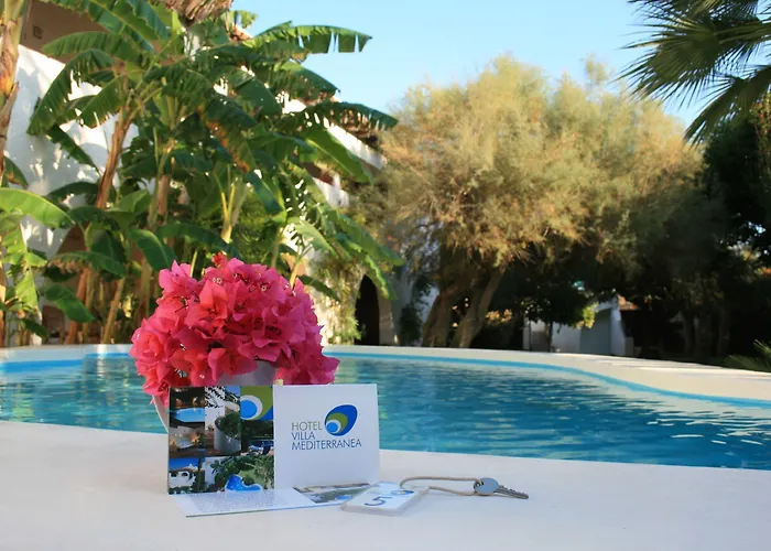 Hotel Con Piscina Villa Mediterranea