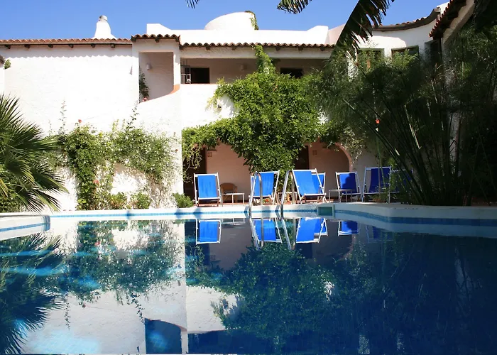 Hotel Con Piscina Villa Mediterranea