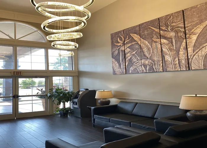 Pet Friendly hotel: La Quinta Inn By Wyndham San Antonio Brooks City Base