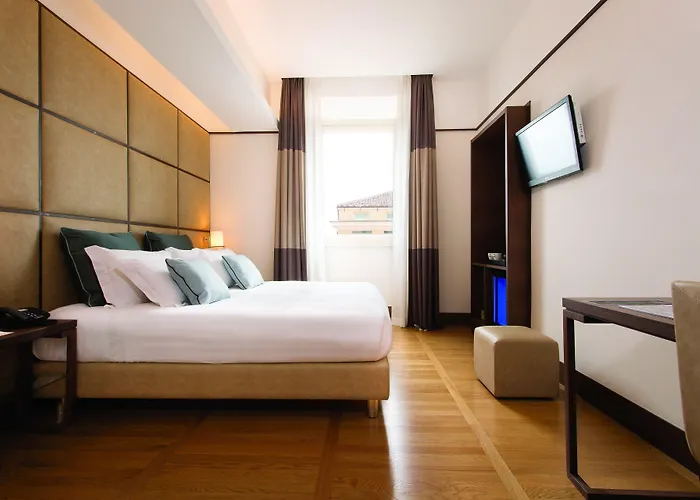 The Independent Hotel