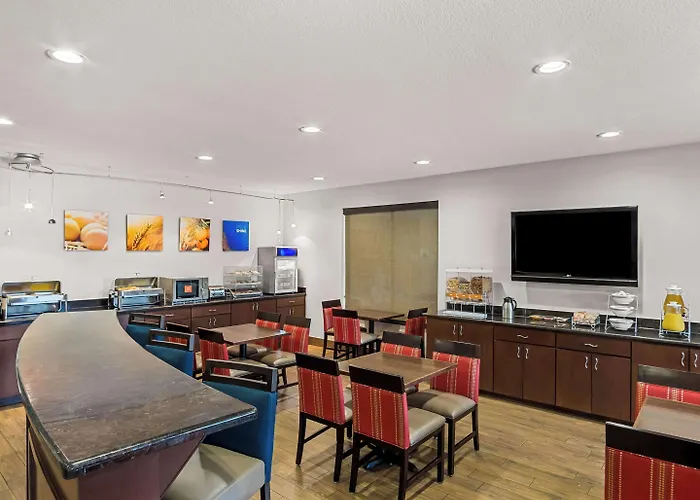 Comfort Suites Lindale - Tyler North
