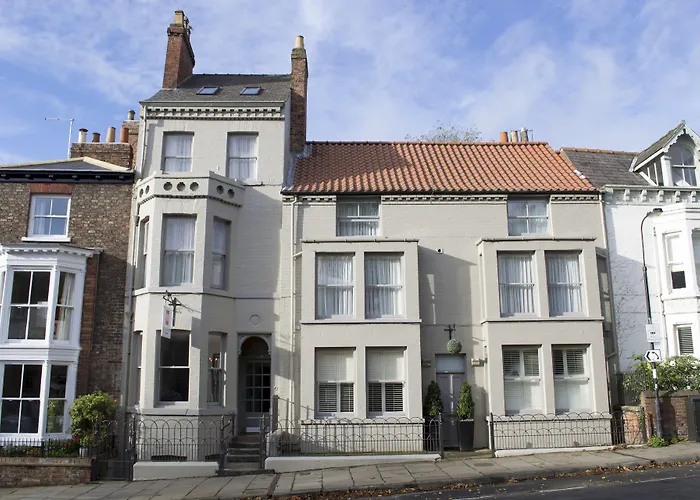 Hotels with tennis Jorvik House