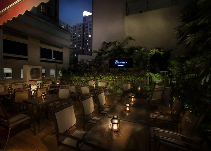 XI Hotel