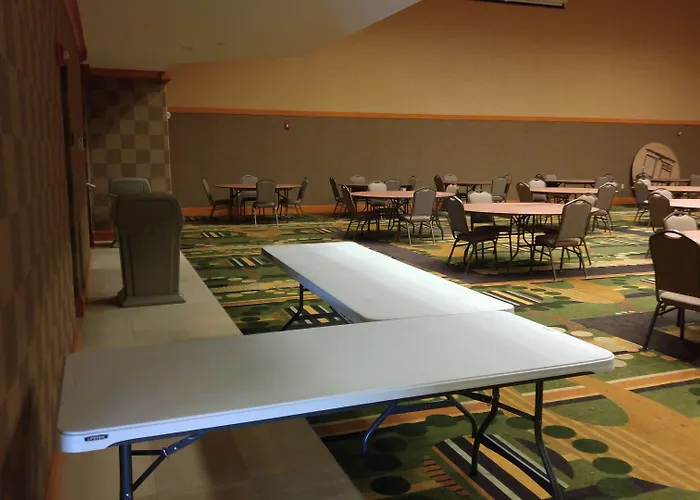 Best Western Plus Rose City Conference Inn