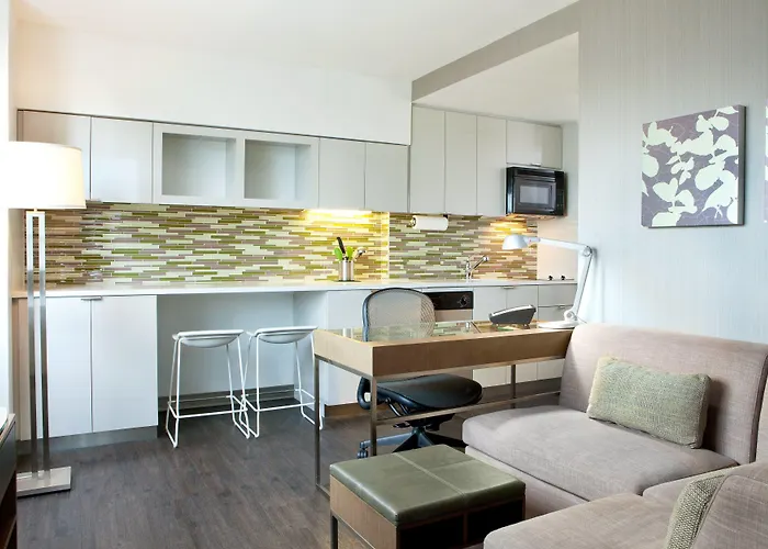 Hotel: Element Times Square West