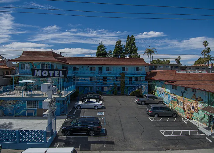Motels Aqua Breeze Inn