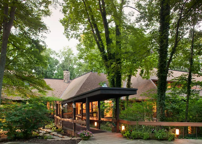 Inn At Honey Run