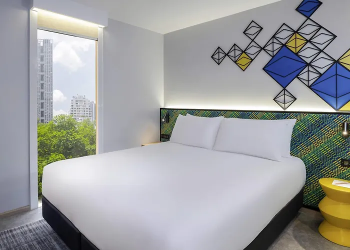 Hotel con vistas: Ibis Styles Bangkok Silom