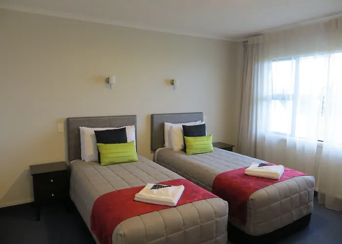 Harbour View Motel On Ahuriri Beach In Napier Nz With Sea View Suites