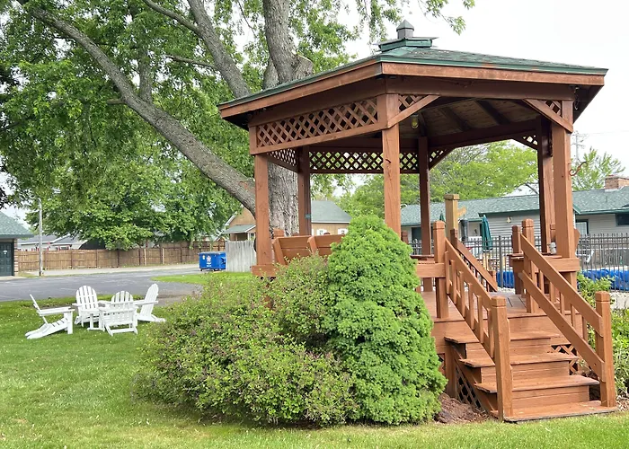 Viking Arms Inn - Ludington