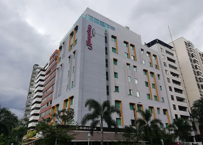 Hampton By Hilton Cali