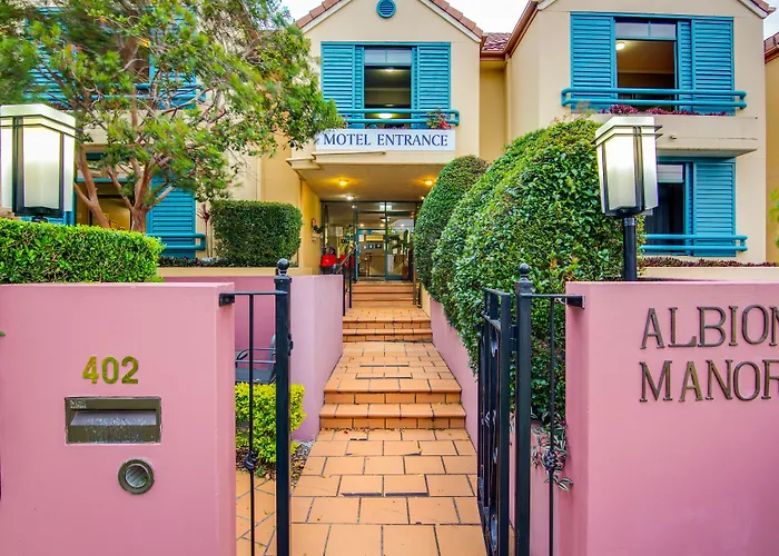 Motel: Albion Manor