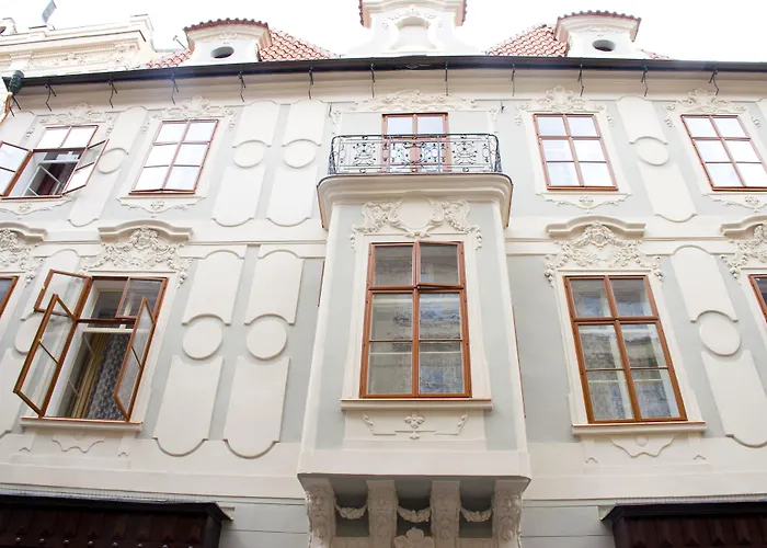 Hotel U Zlateho Jelena