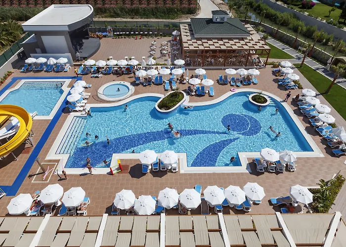 Waterpark Hotel: Luna Blanca Resort & Spa