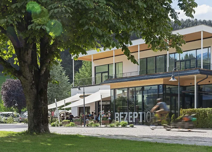 Natuerlich Hell. Aparthotel & Camping
