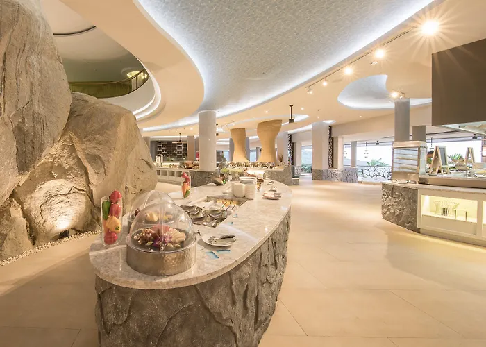 Crest & Pool Villas - Sha Extra Plus