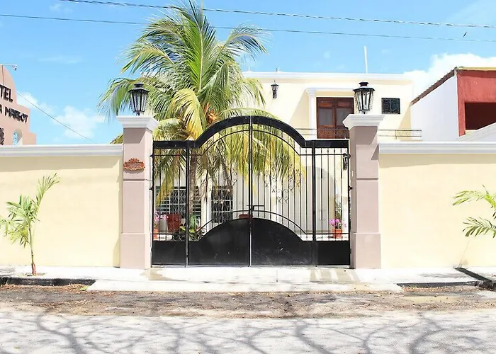 Hotels with pool Hacienda Margot