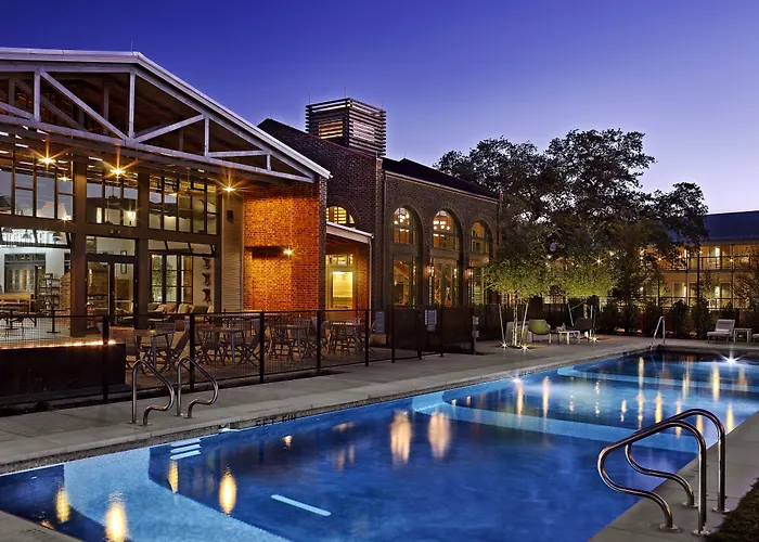 Cavalry Court, By Valencia Hotel Collection