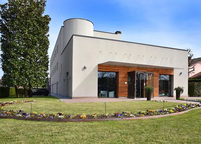 Resort: Hotel Napoleon