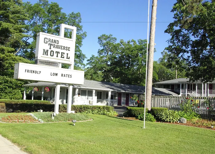 Сity center hotels Grand Traverse Motel