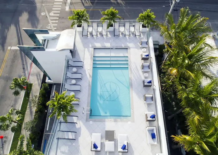H2O Suites- Adults Only