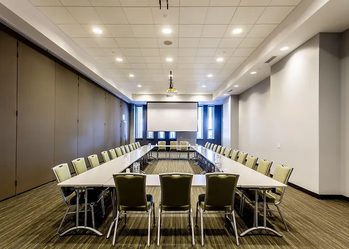 Hotel: Residence & Conference Centre - Toronto Downtown