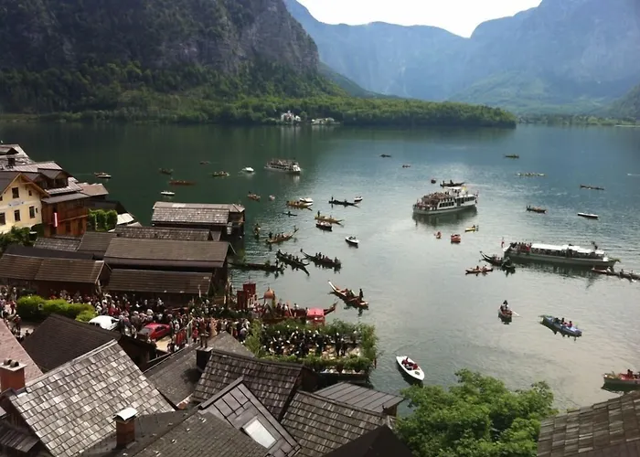 Hallstatt Hideaway - Adults Only