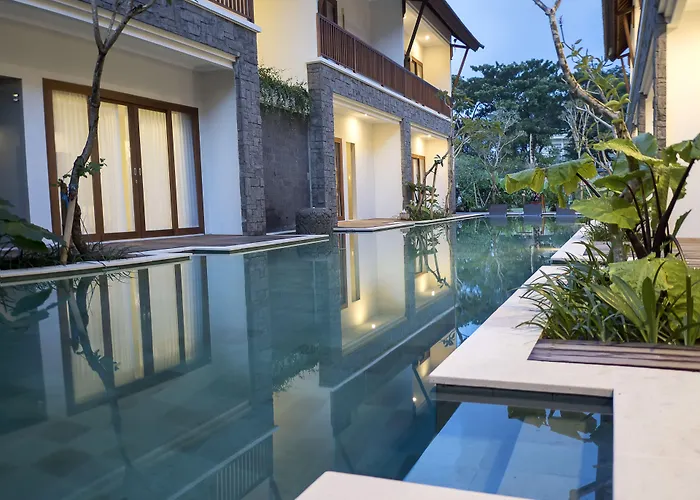 Hotel with view: Mahana Living