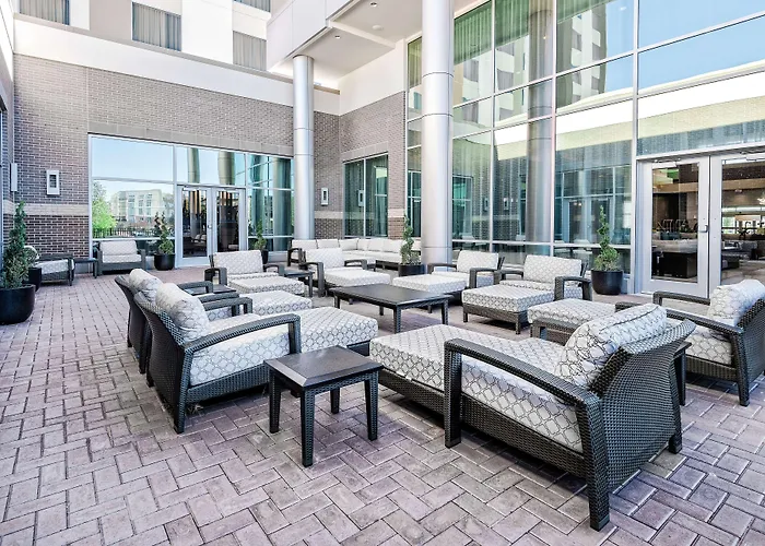 Embassy Suites By Hilton College Station