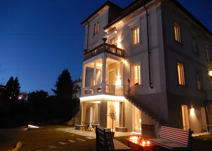 White Lilac Romantic B&B - Adults Only
