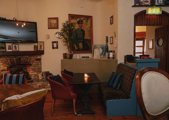 Resort: Alcock & Brown Hotel